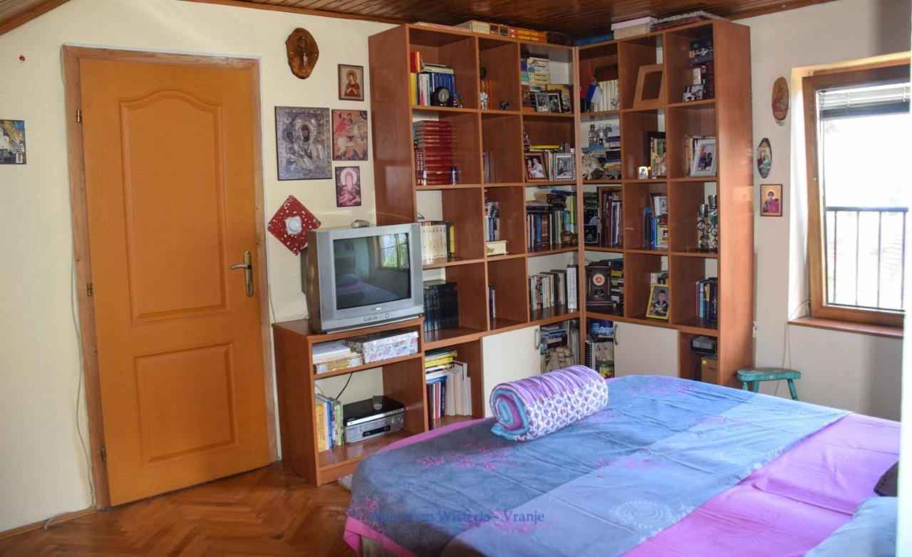 Apartman Wisteria Vranje Eksteriør bilde