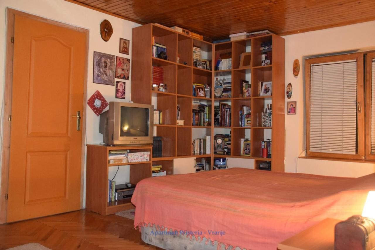 Apartman Wisteria Vranje Eksteriør bilde